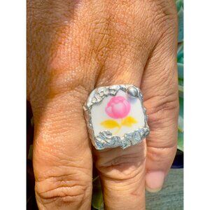 Artisan-crafted Broken China Ring with a Silver Spoon Band & Boho-Metalwork 7.5